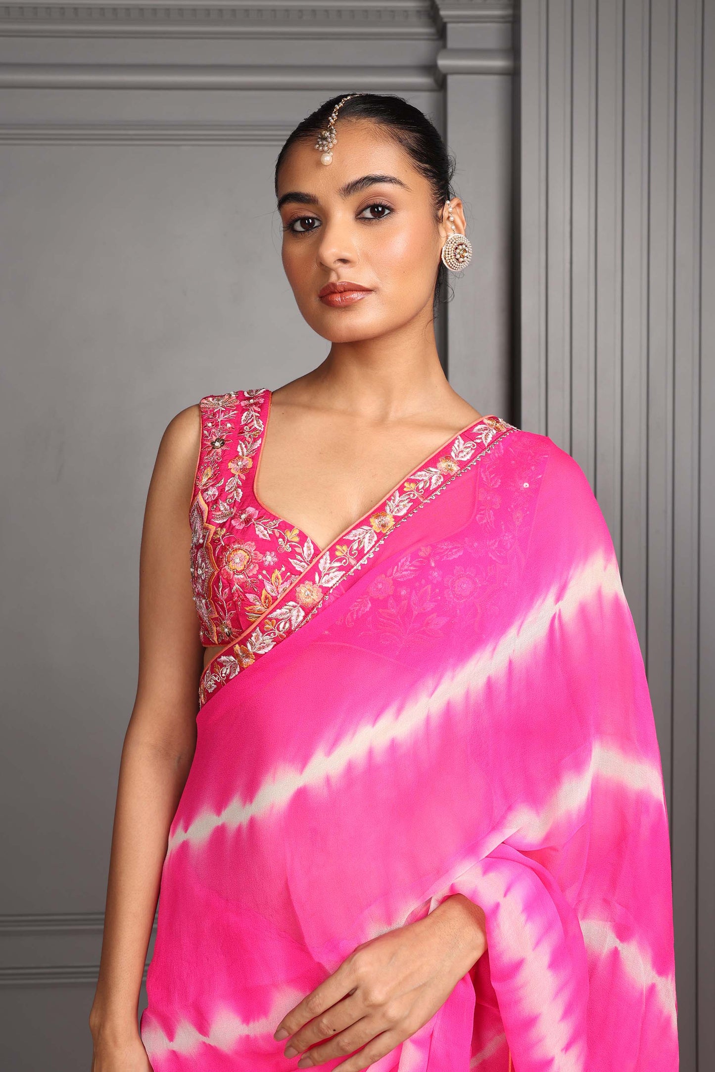 Hastkala Pink Georgette Thread Embroidered saree