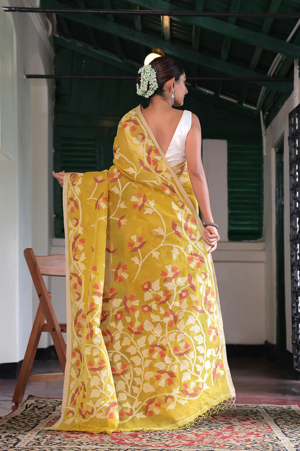 Handloom Amber Yellow Pure Cotton Jamdani Saree with Floral Motifs