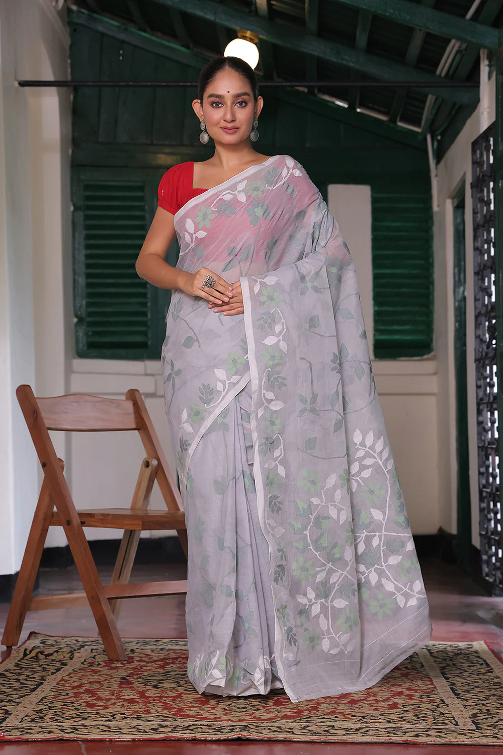 Handloom Grey Pure Cotton Jamdani Saree with Green & White Floral Motifs