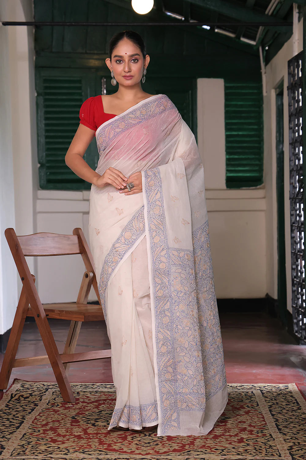 Handloom Off White Pure Cotton Blue Floral Kantha Saree