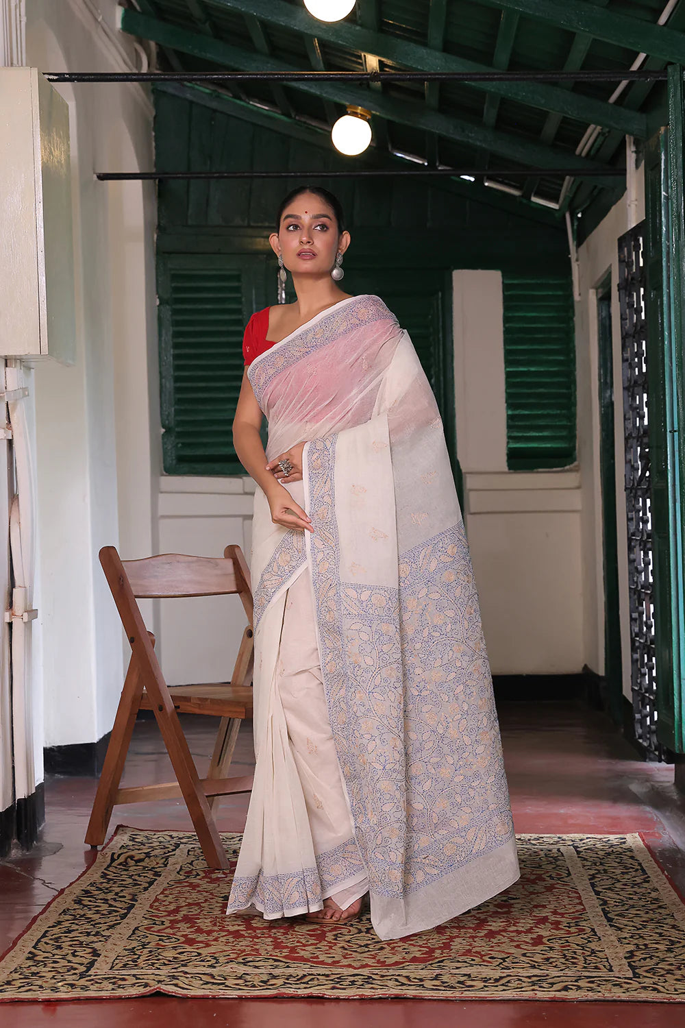 Handloom Off White Pure Cotton Blue Floral Kantha Saree