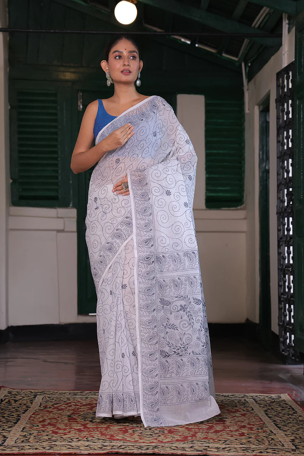 Handloom White & Grey Pure Cotton Kantha Saree