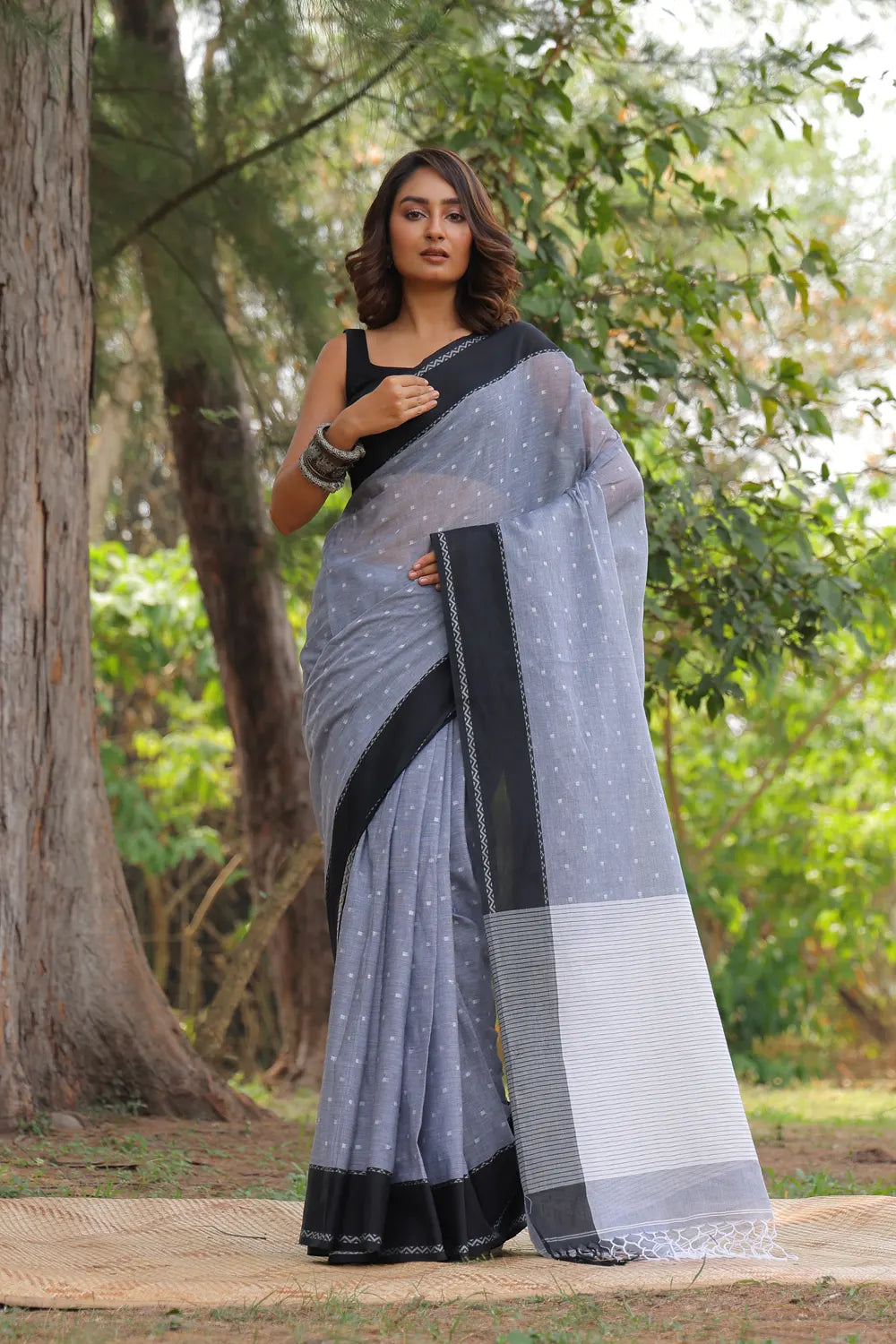 Handloom Grey Soft Cotton Saree With Black Border