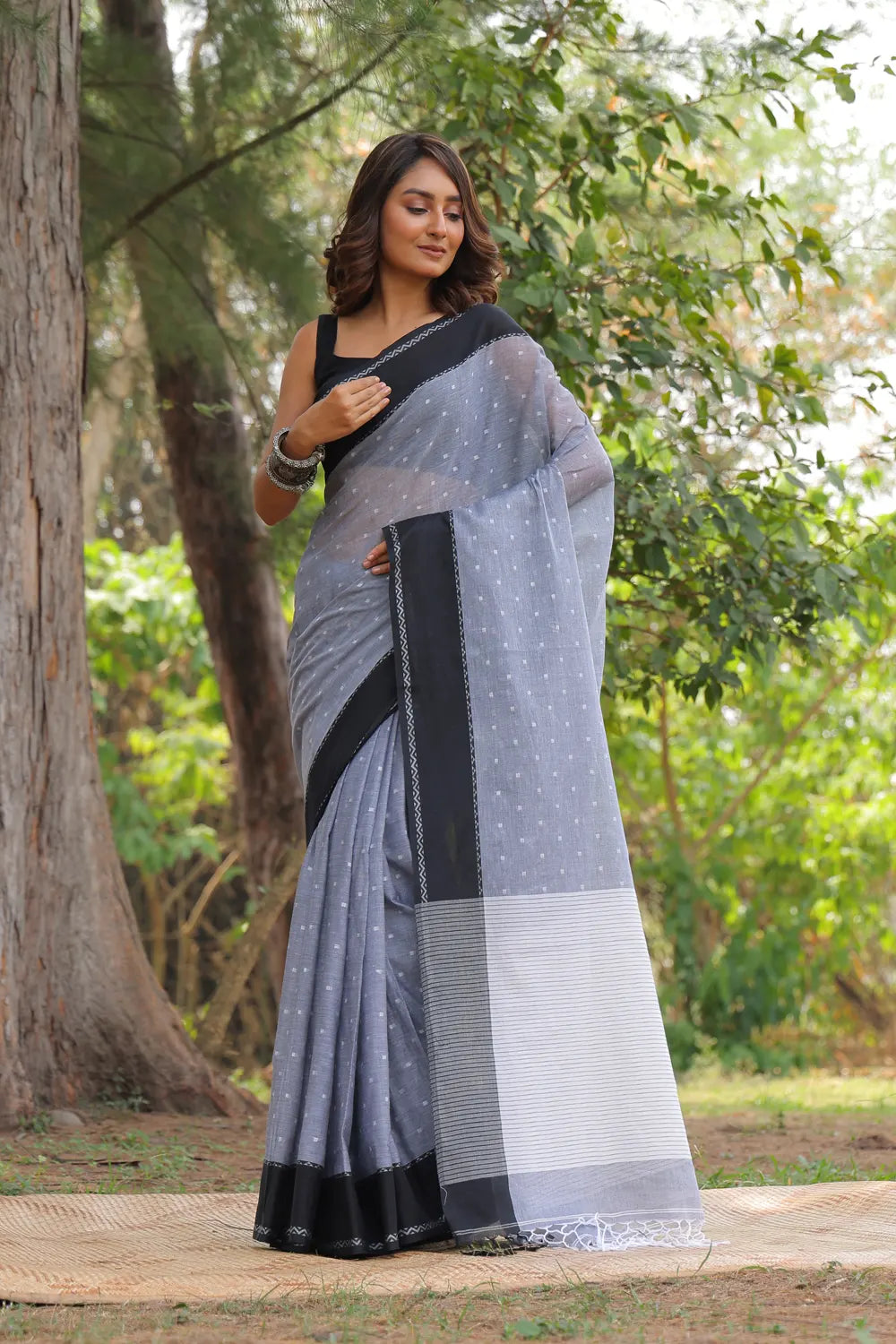 Handloom Grey Soft Cotton Saree With Black Border