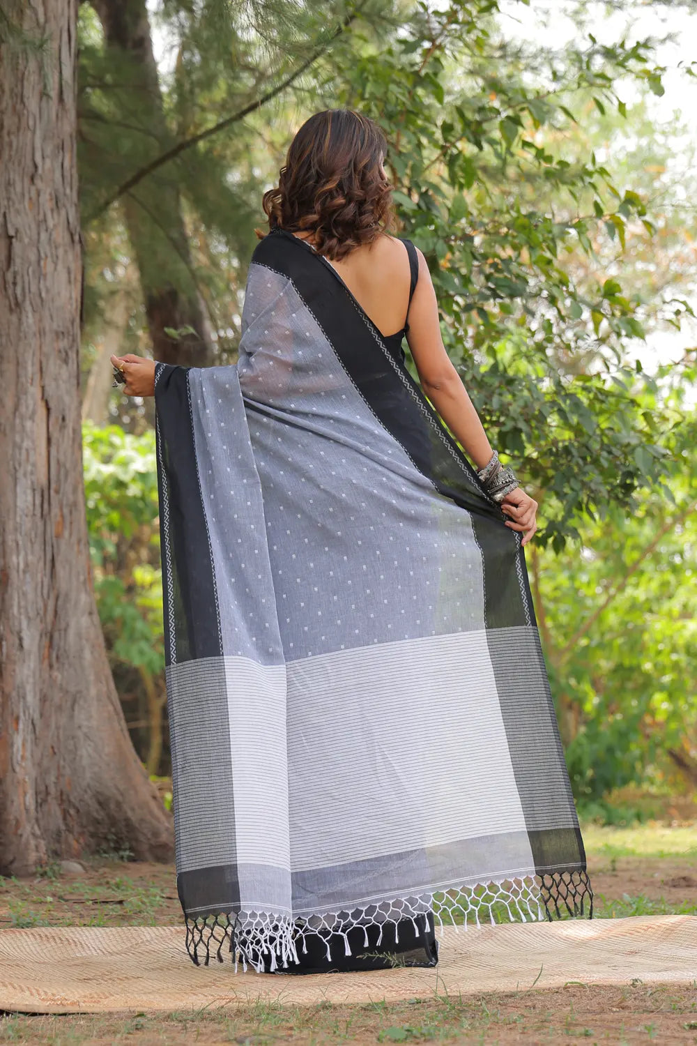 Handloom Grey Soft Cotton Saree With Black Border