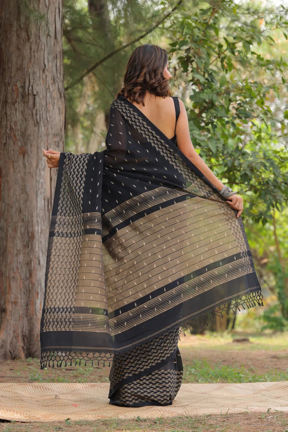 Handloom Black Soft Cotton Saree Beige Pallu