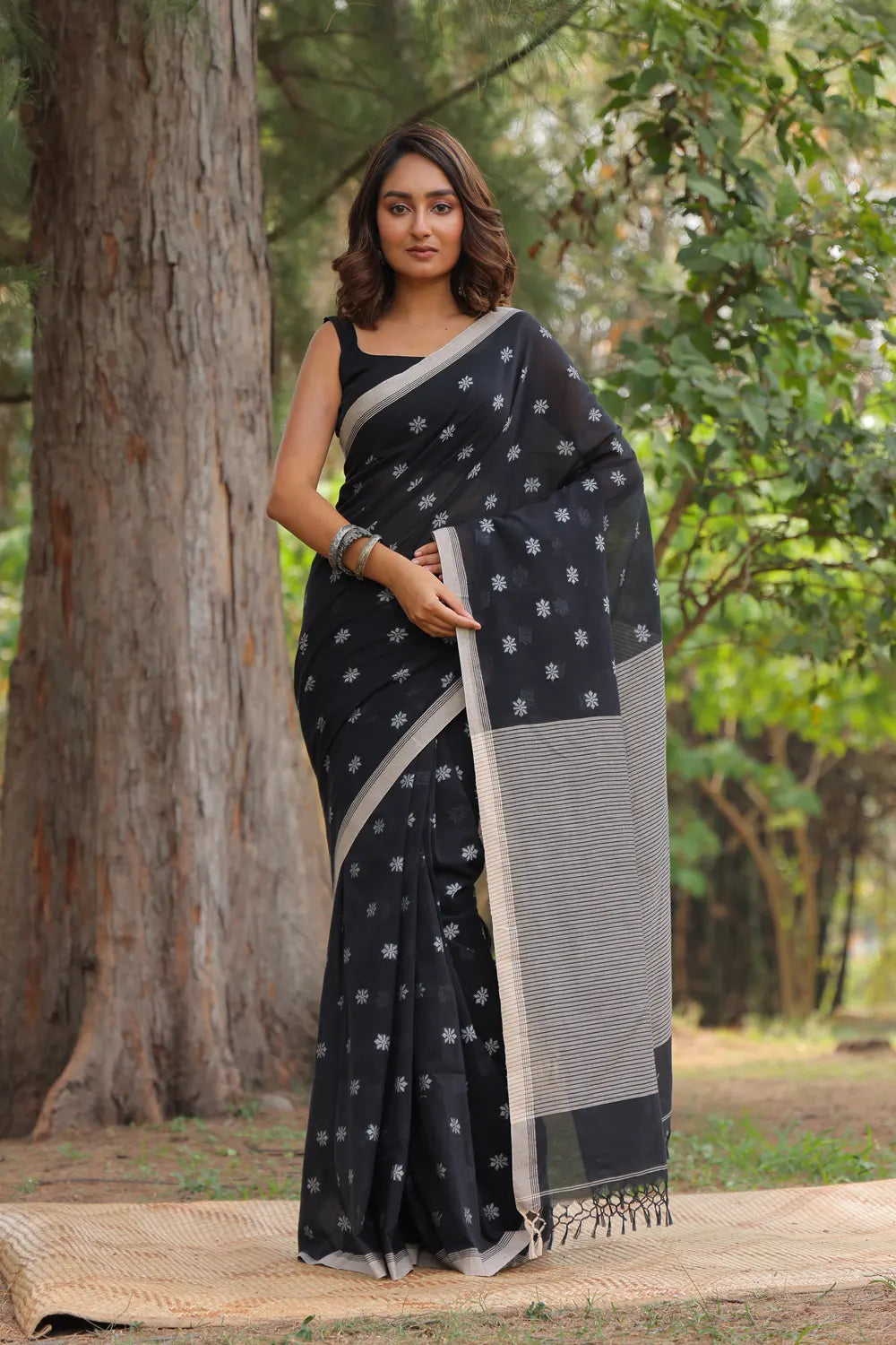 Handloom Black Soft Cotton Saree Cream Pallu