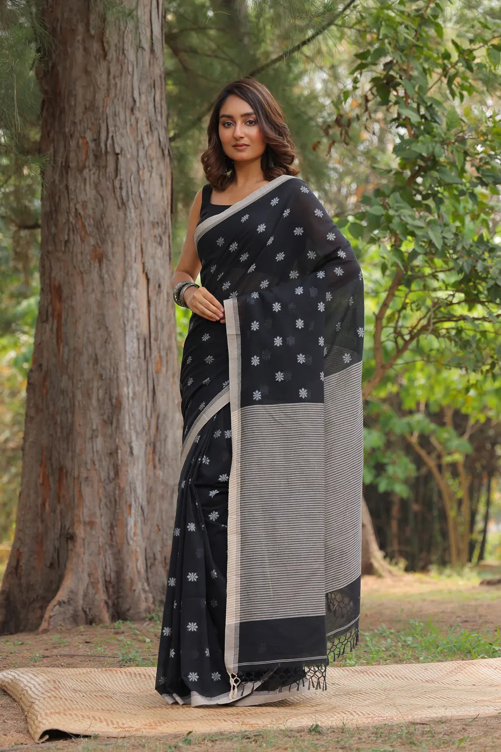 Handloom Black Soft Cotton Saree Cream Pallu