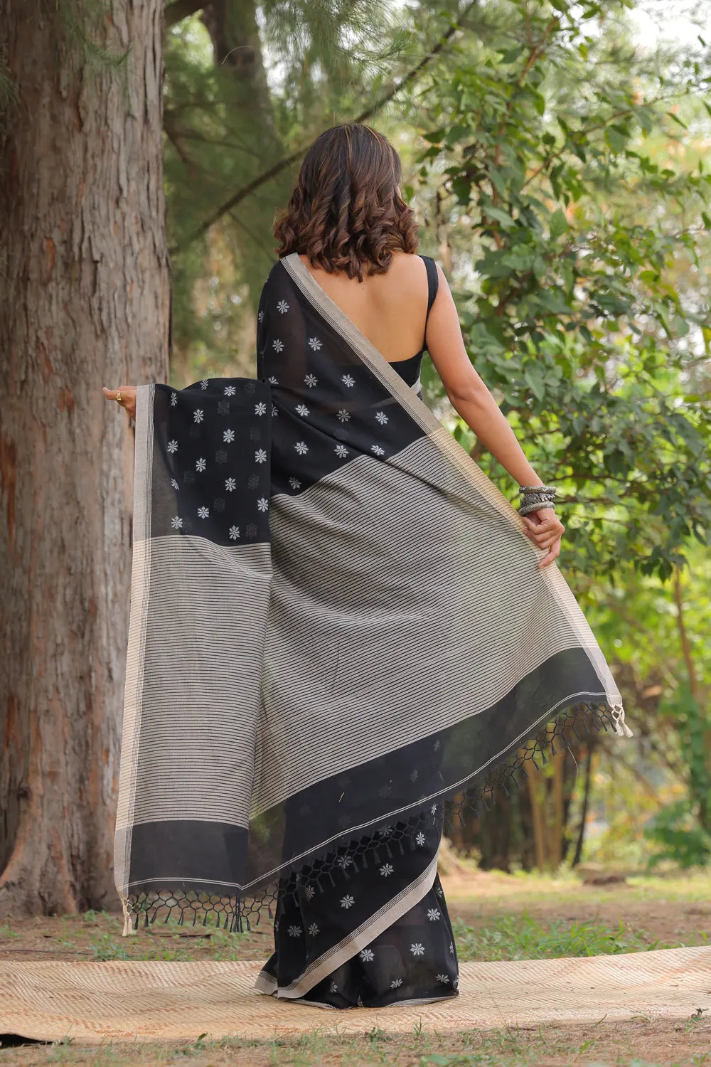 Handloom Black Soft Cotton Saree Cream Pallu