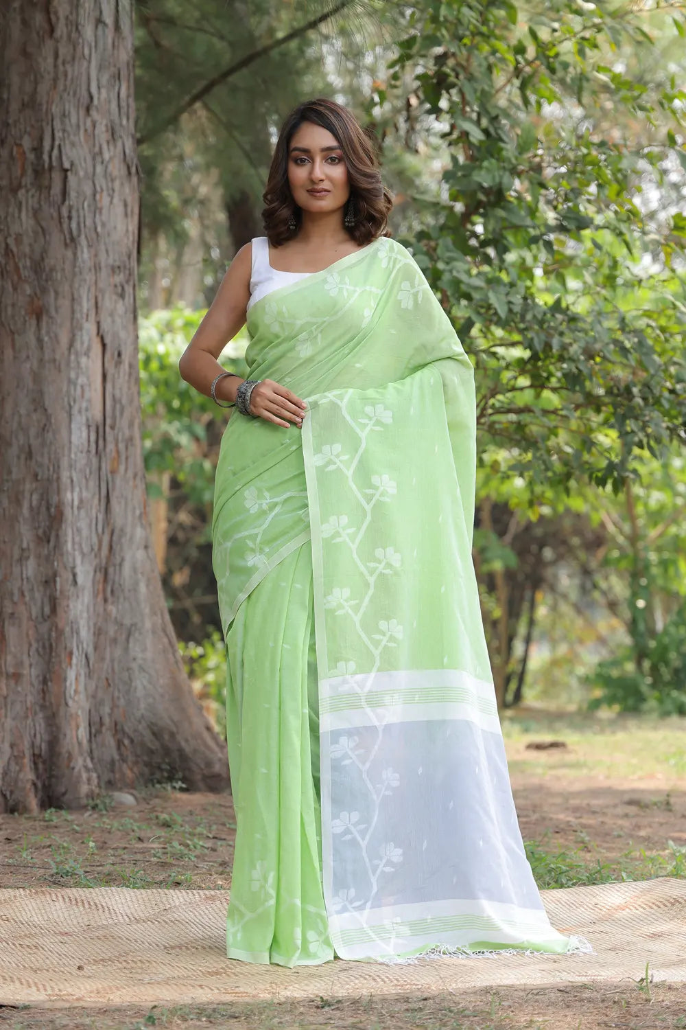 Handloom Pastel Green Soft Cotton Jamdani Saree