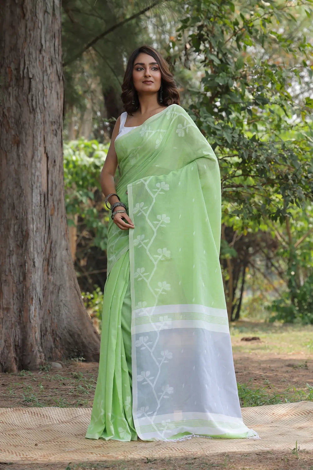 Handloom Pastel Green Soft Cotton Jamdani Saree