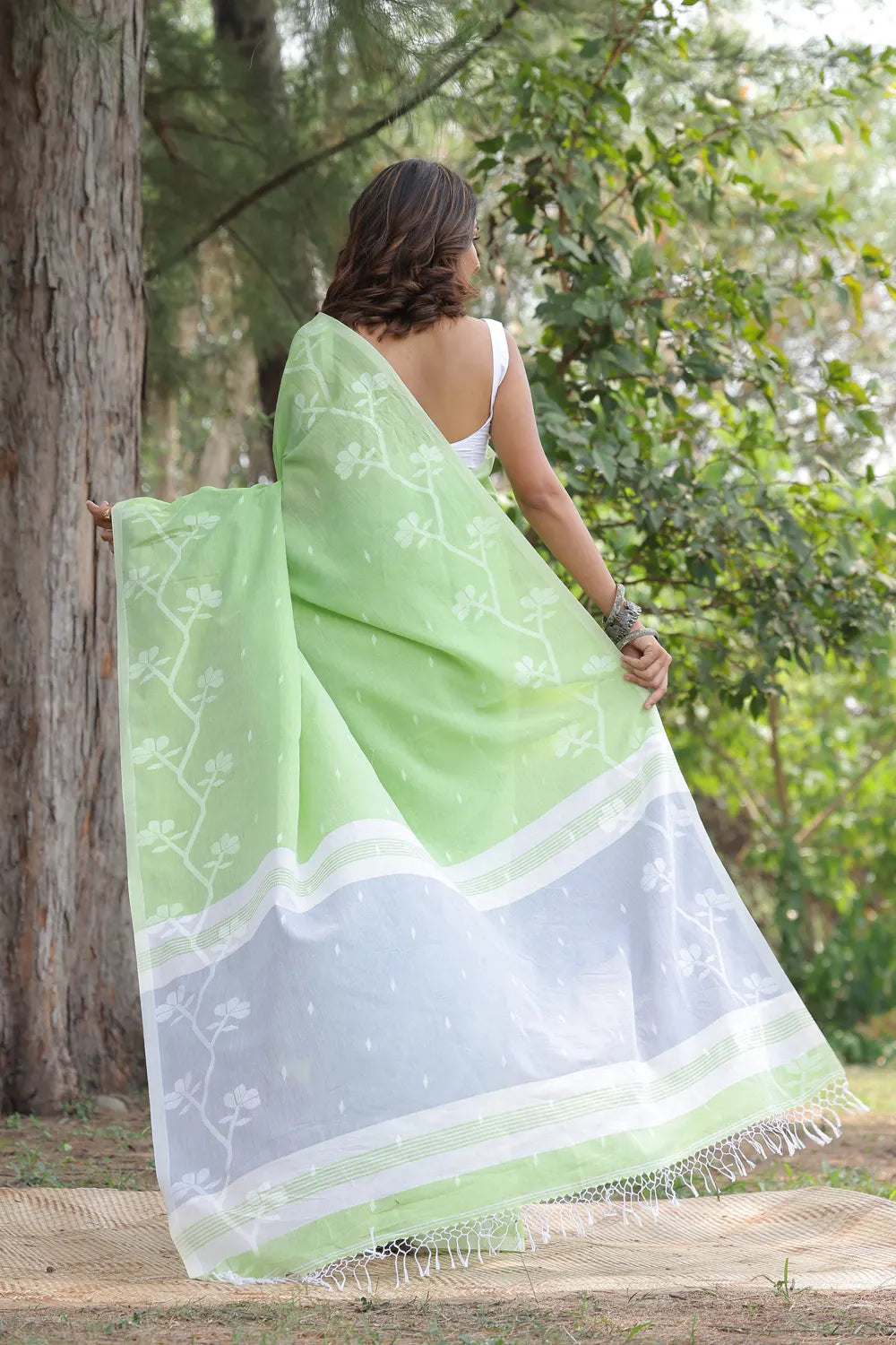 Handloom Pastel Green Soft Cotton Jamdani Saree