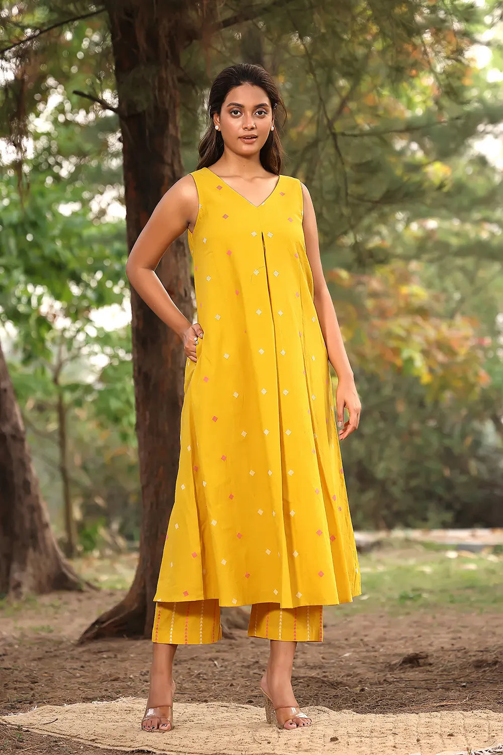 Yellow Pure Cotton Kurta & Pant Set With Woven Pink & White Motifs