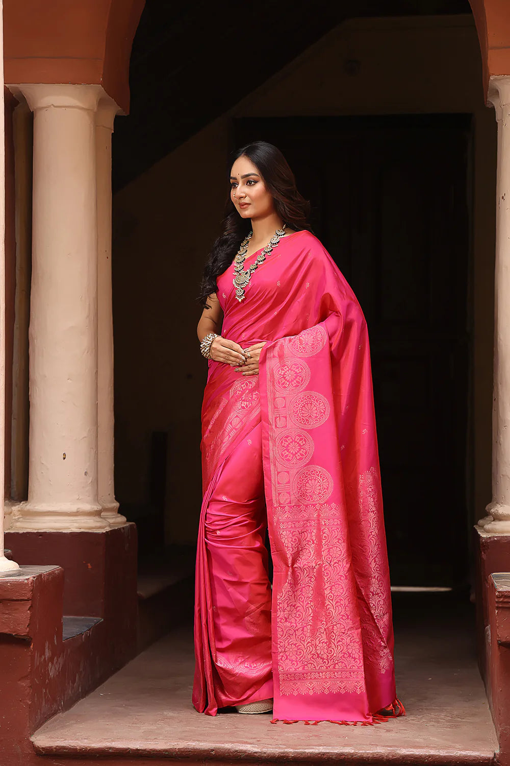 Handloom Hot Pink Pure Silk Saree With Gold Zari