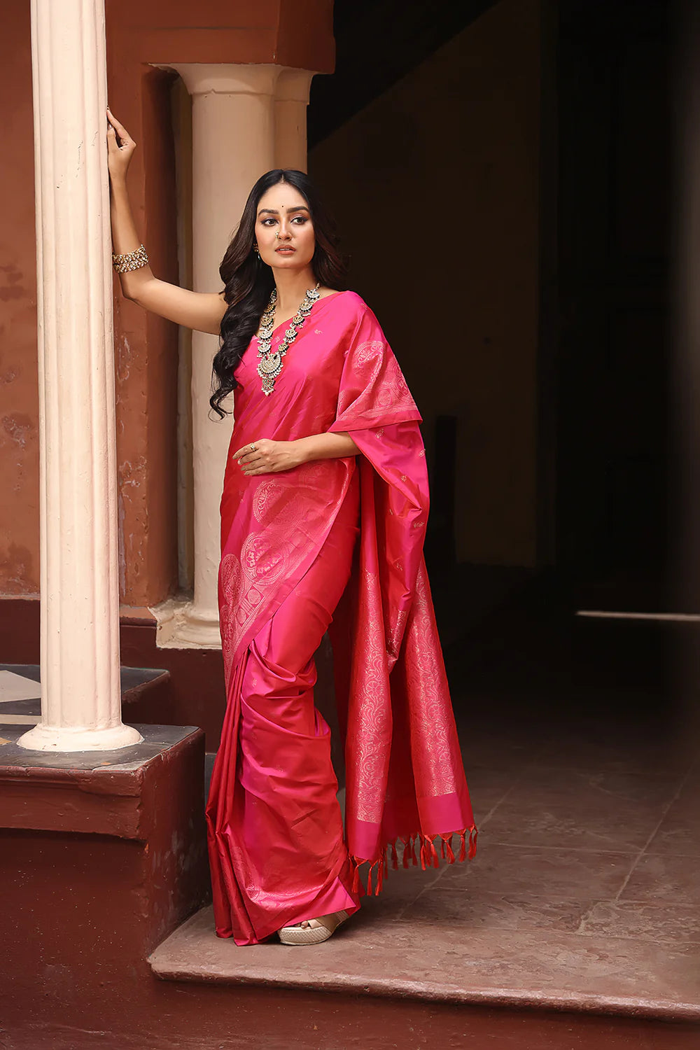 Handloom Hot Pink Pure Silk Saree With Gold Zari