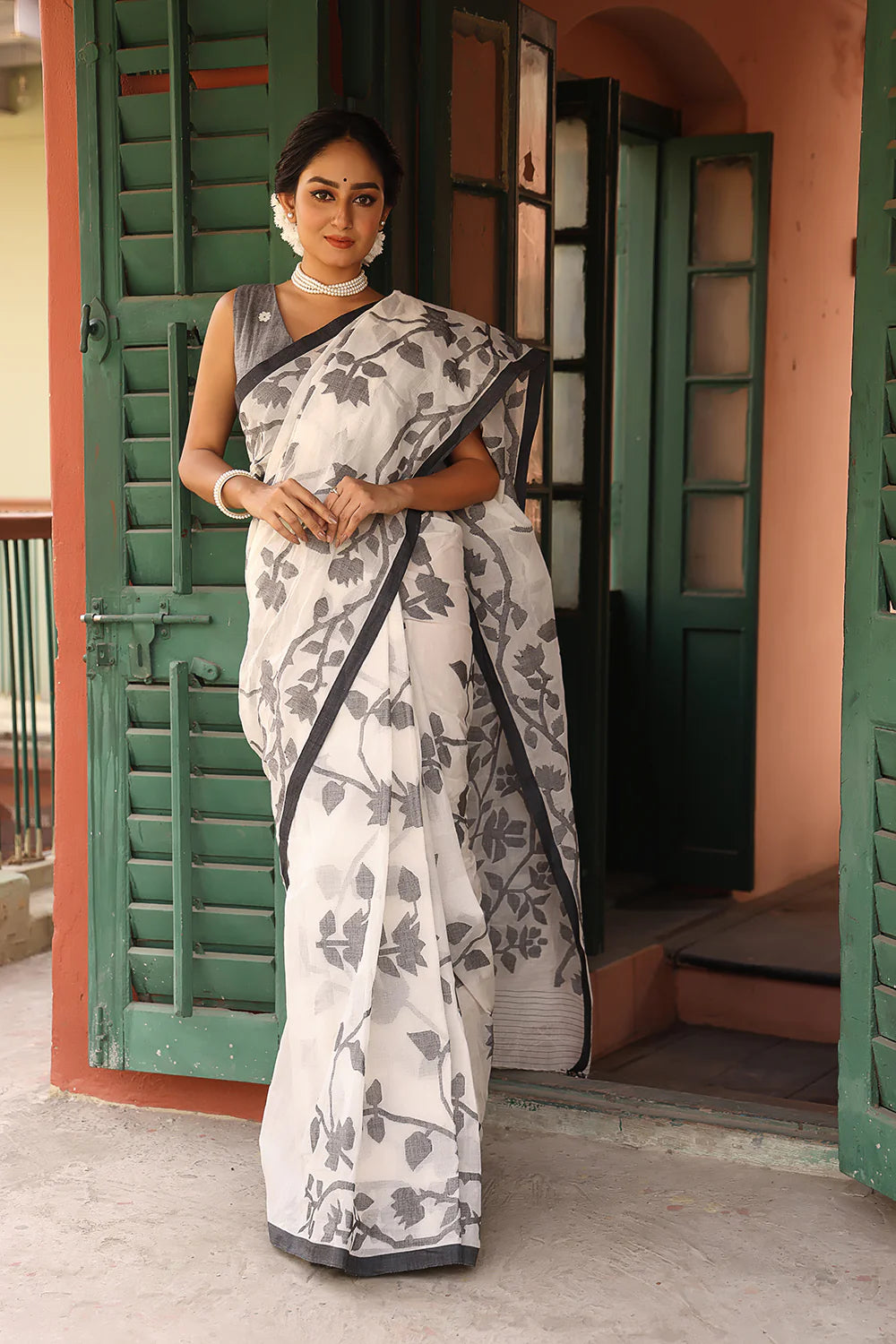 Handloom Black & White Jamdani Pure Cotton Saree