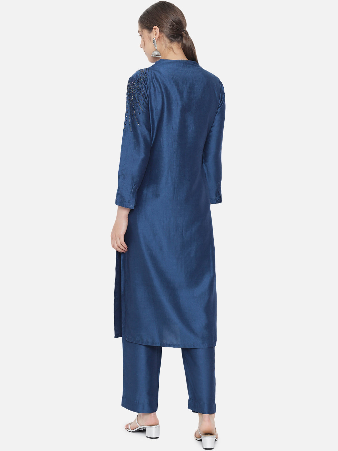 Blue Embellished Silk Blend Straight Kurta Set