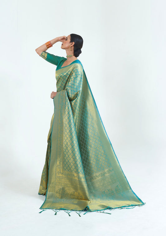 Green Kumbhi Silk Handloom saree