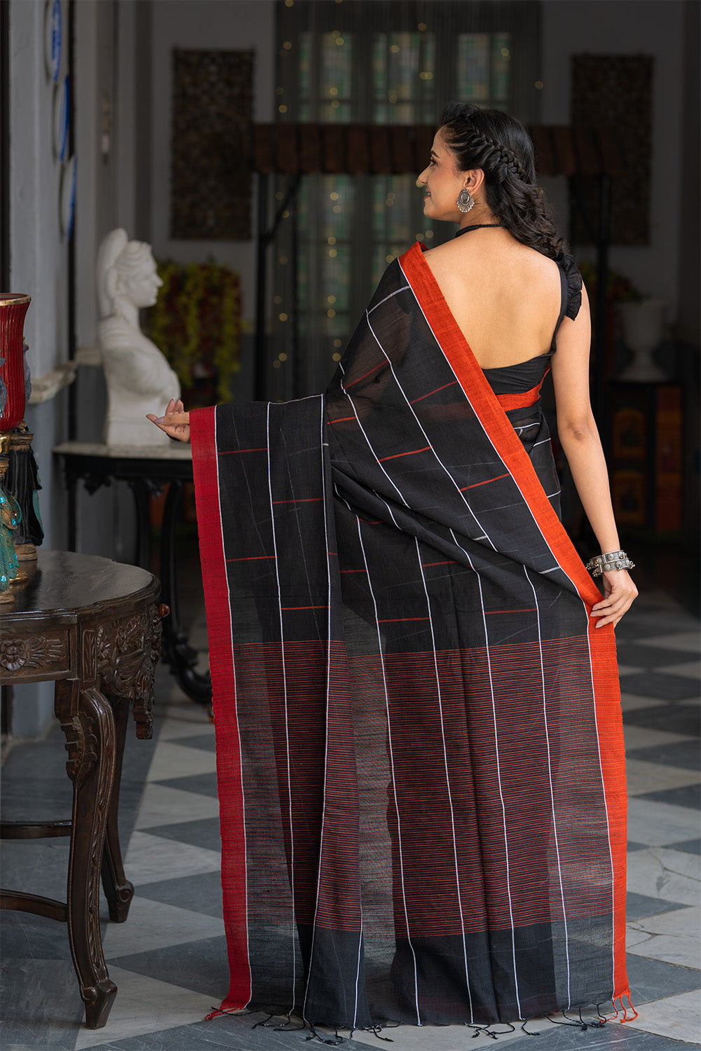 Handloom Black Soft Cotton Brick Check Saree