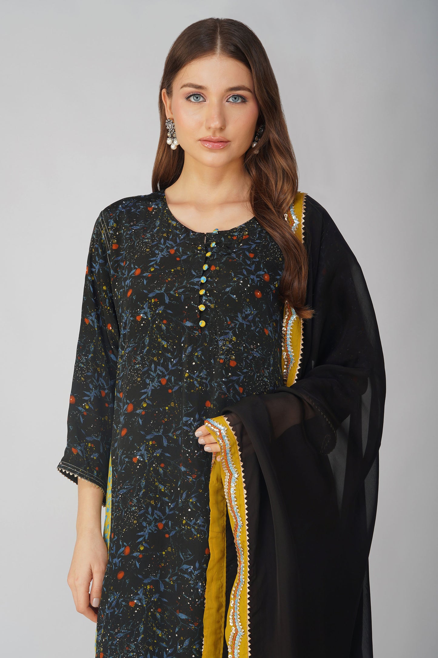 Black Small Leaf Print Panelled Kurta Set