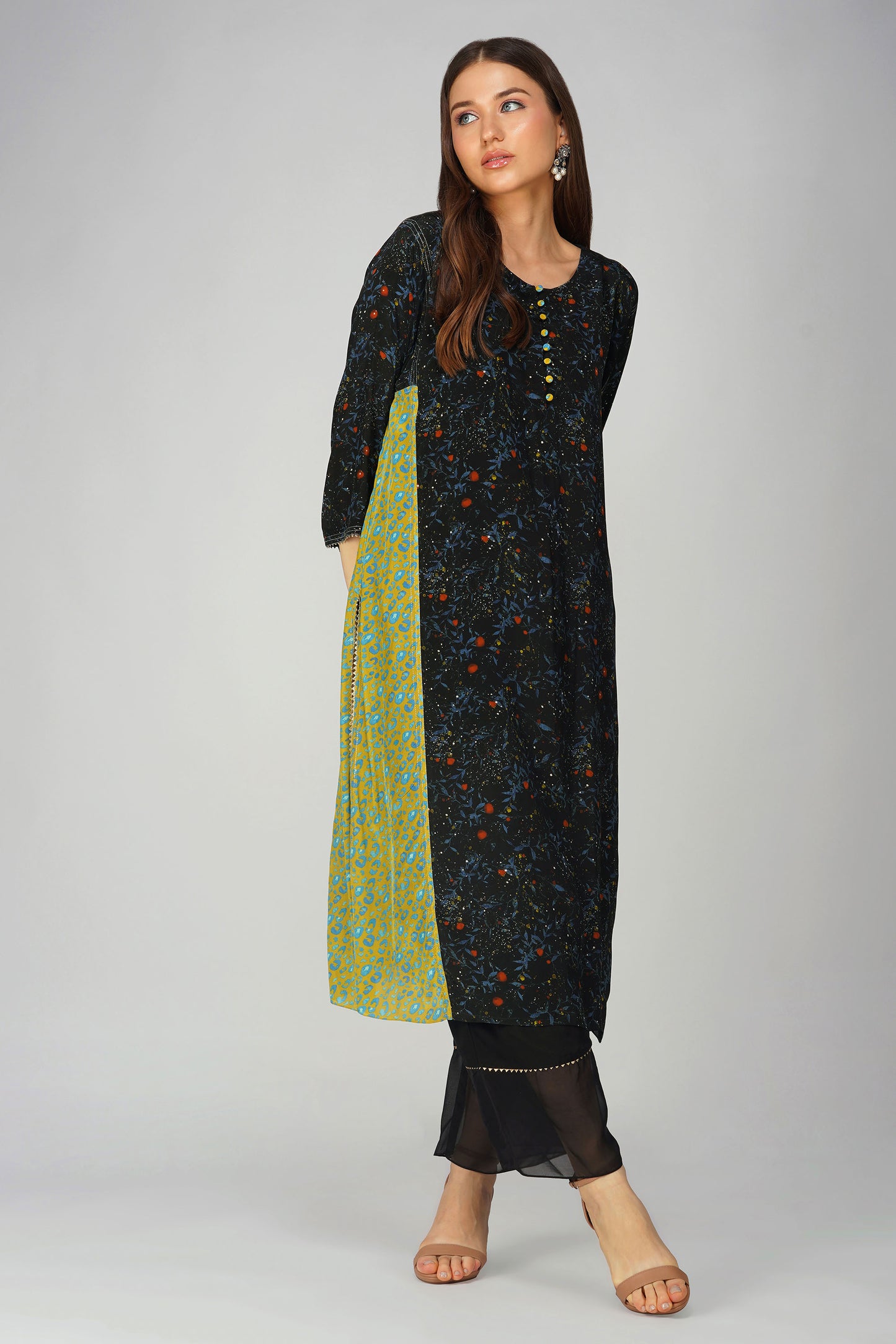 Black Small Leaf Print Panelled Kurta Set