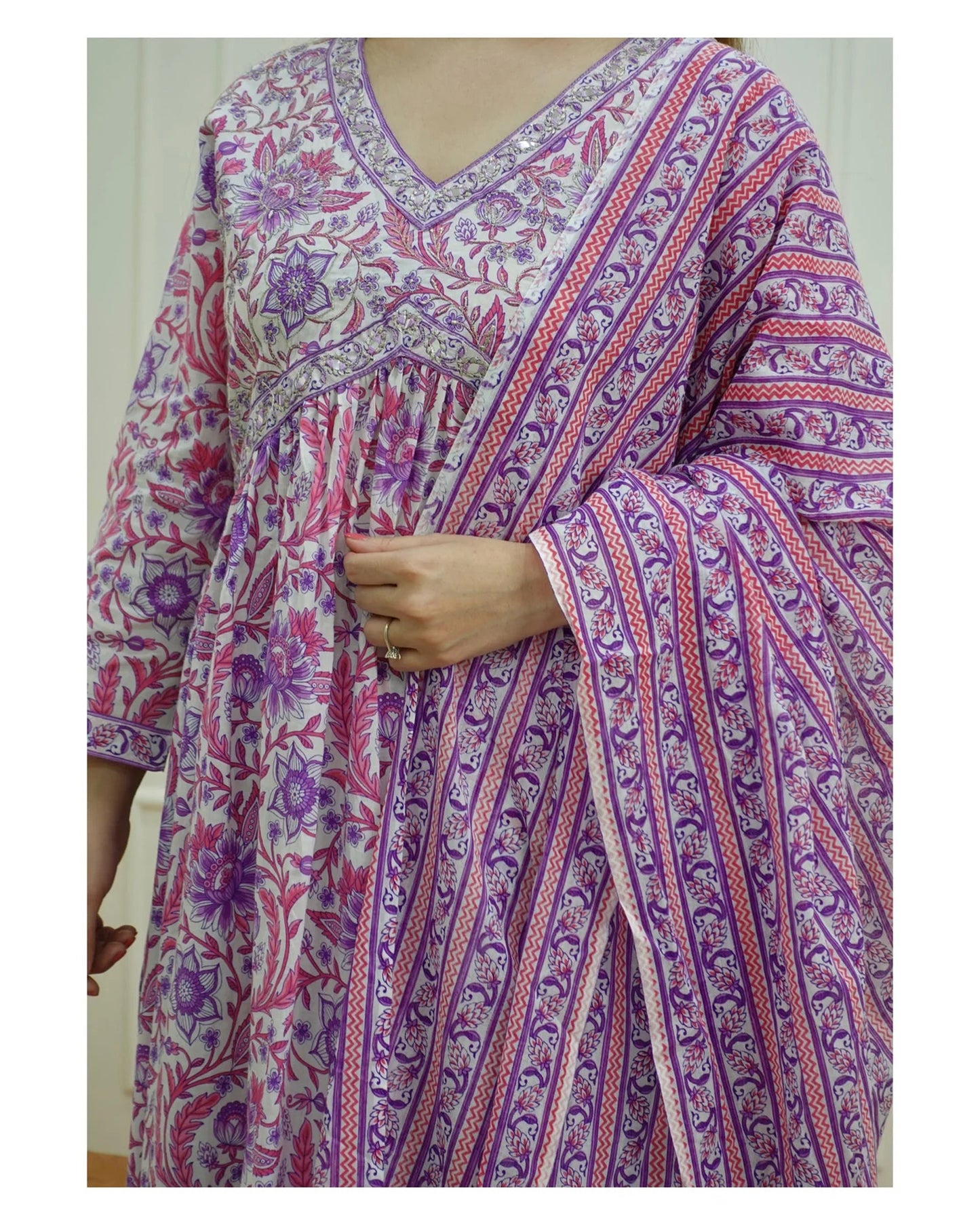 Chanda Women Pink Printed Pure Cotton Kurta And Pant Set