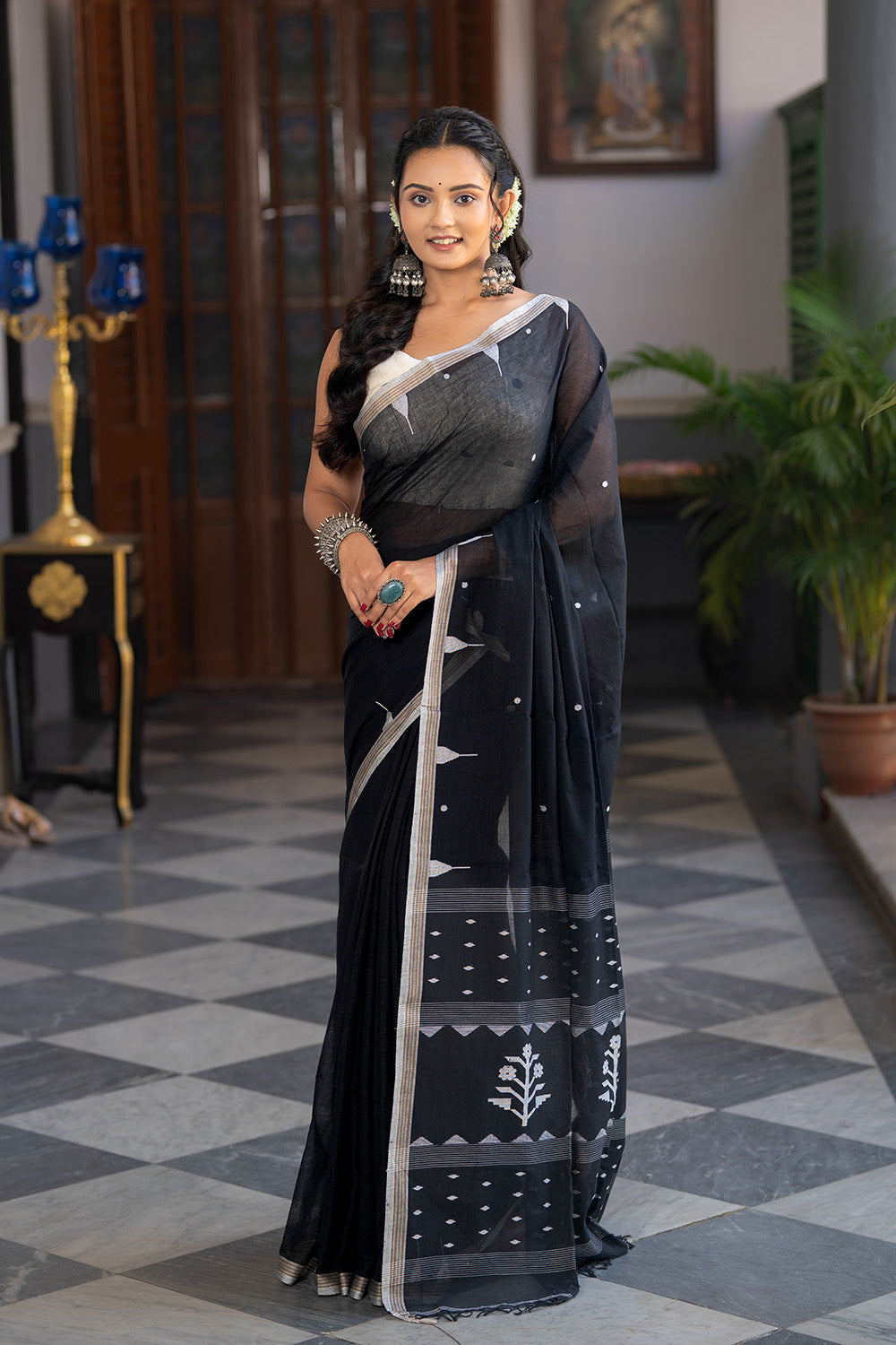 Handloom Black Soft Cotton Jamdani Saree