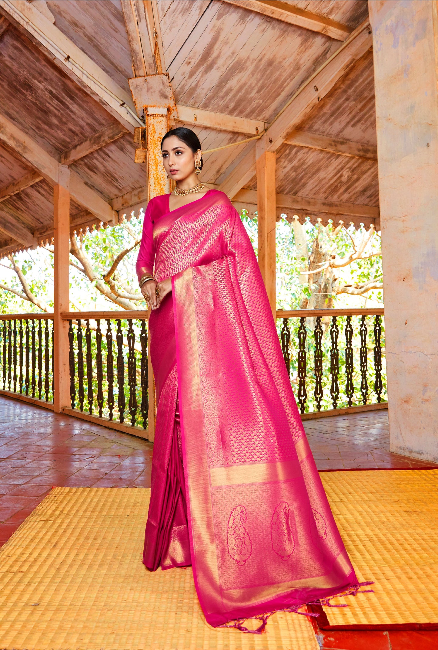 Rose Pink Kandini Silk Handloom Woven Saree