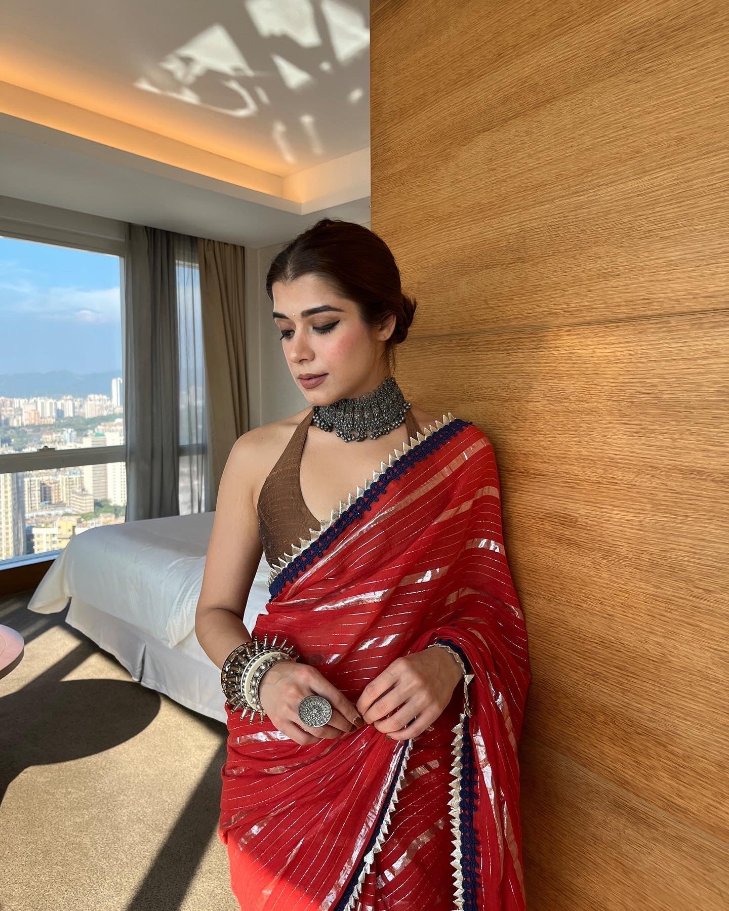 Red Tohfa Mulmul Saree