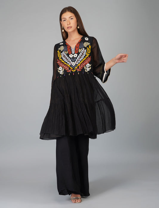 Applique Black Yoke Tiered Tunic Set