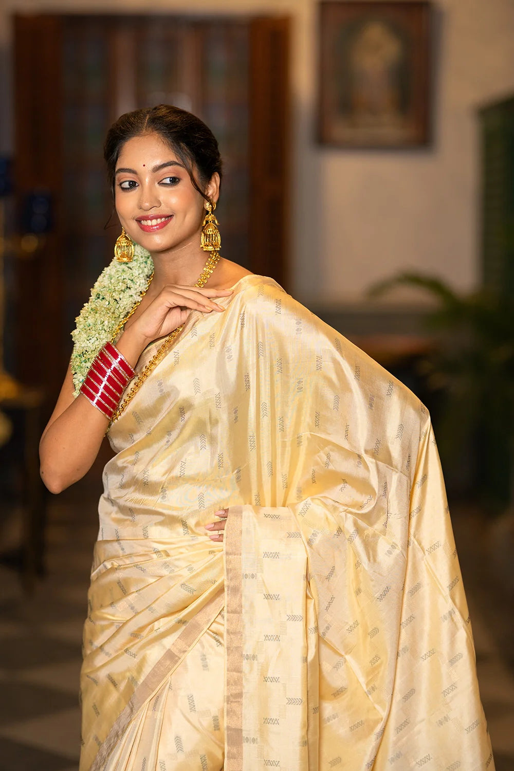 Handloom Cream Pure Silk Kanchi Contemporary Saree