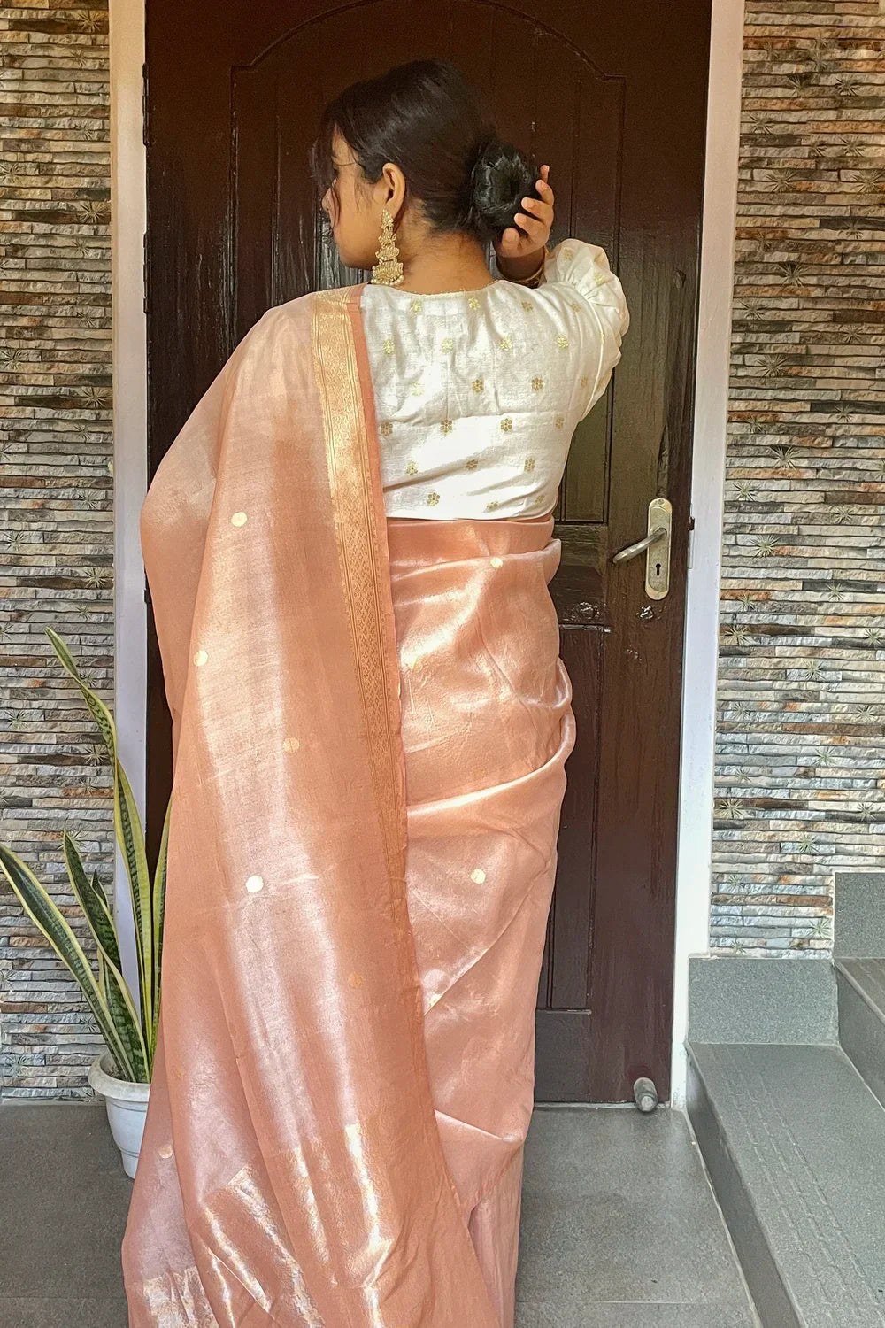 Handloom Pastel Peach Pure Silk Banarsi Saree