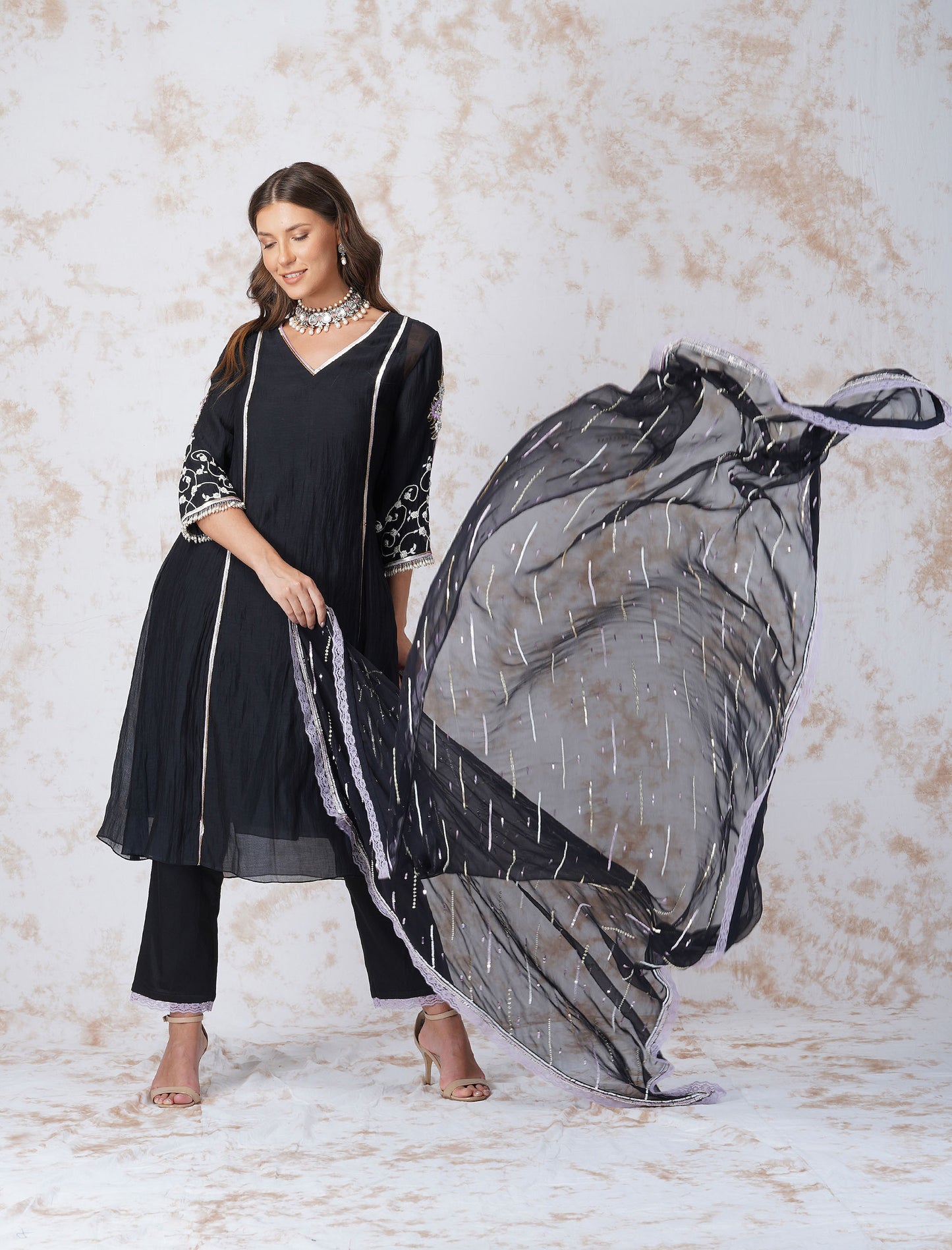 Aline Black Kurta With Sequined Dupatta