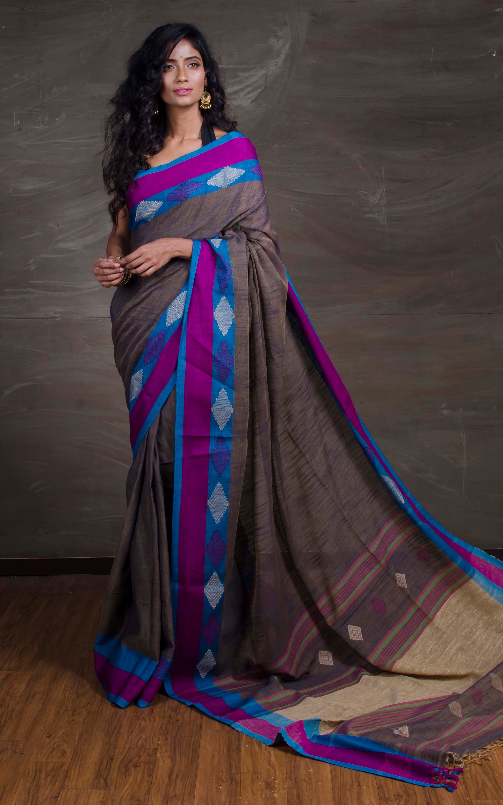 Premium Quality Double Warp Soft Cotton Saree in Dark Grey