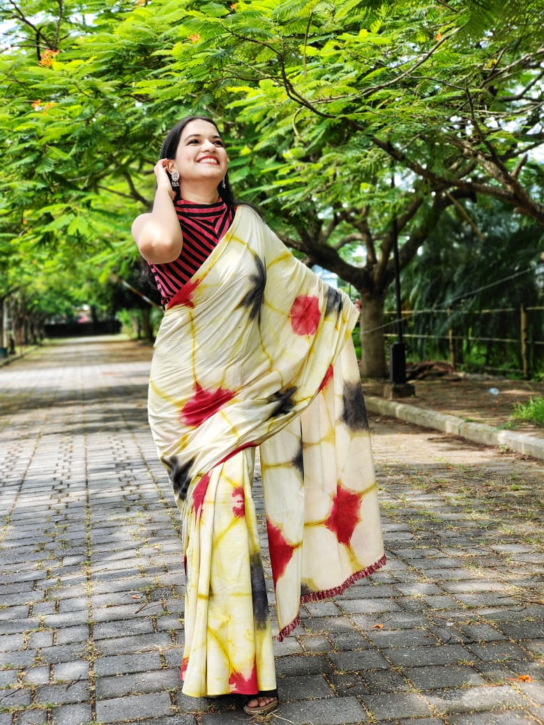 Ratir Jonak Yellow Cotton Handloom saree