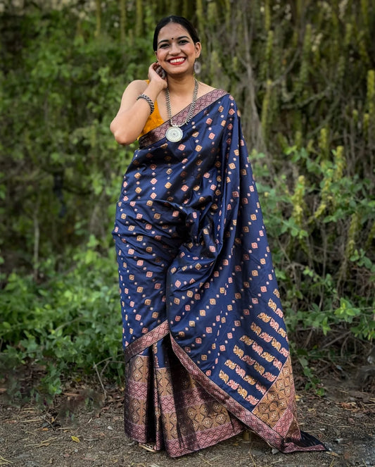 Kanak Dhara Mekhela Chador