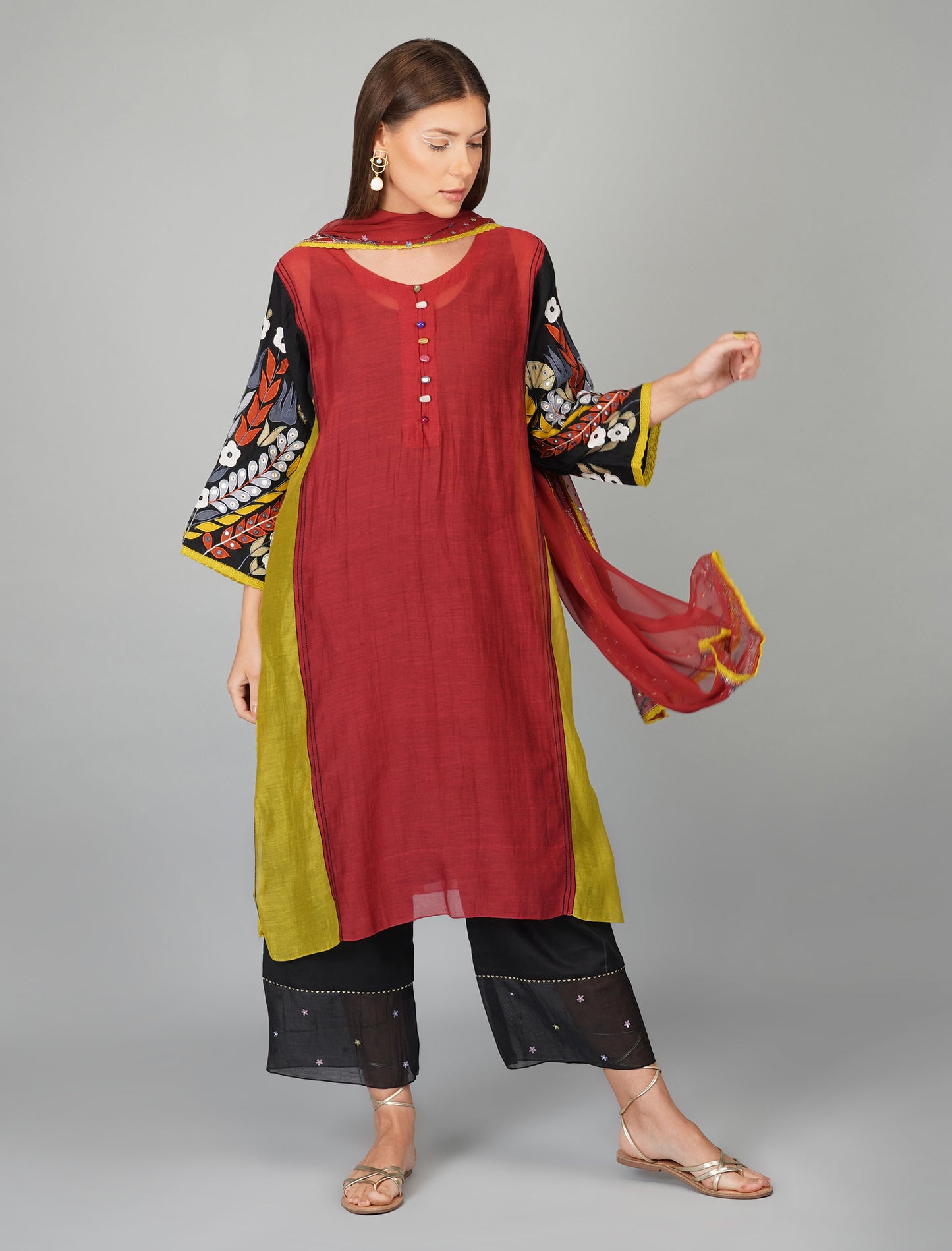 Applique Sleeves Panelled Kurta Set