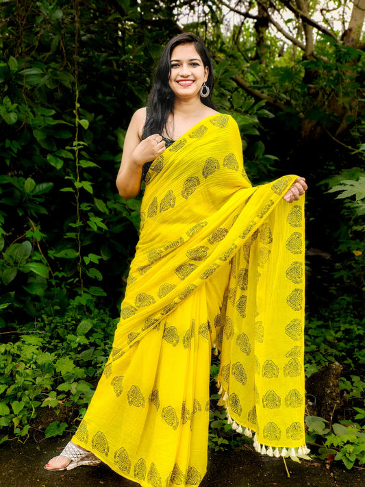 Yellow Rose Mul Mul Cotton Handloom saree