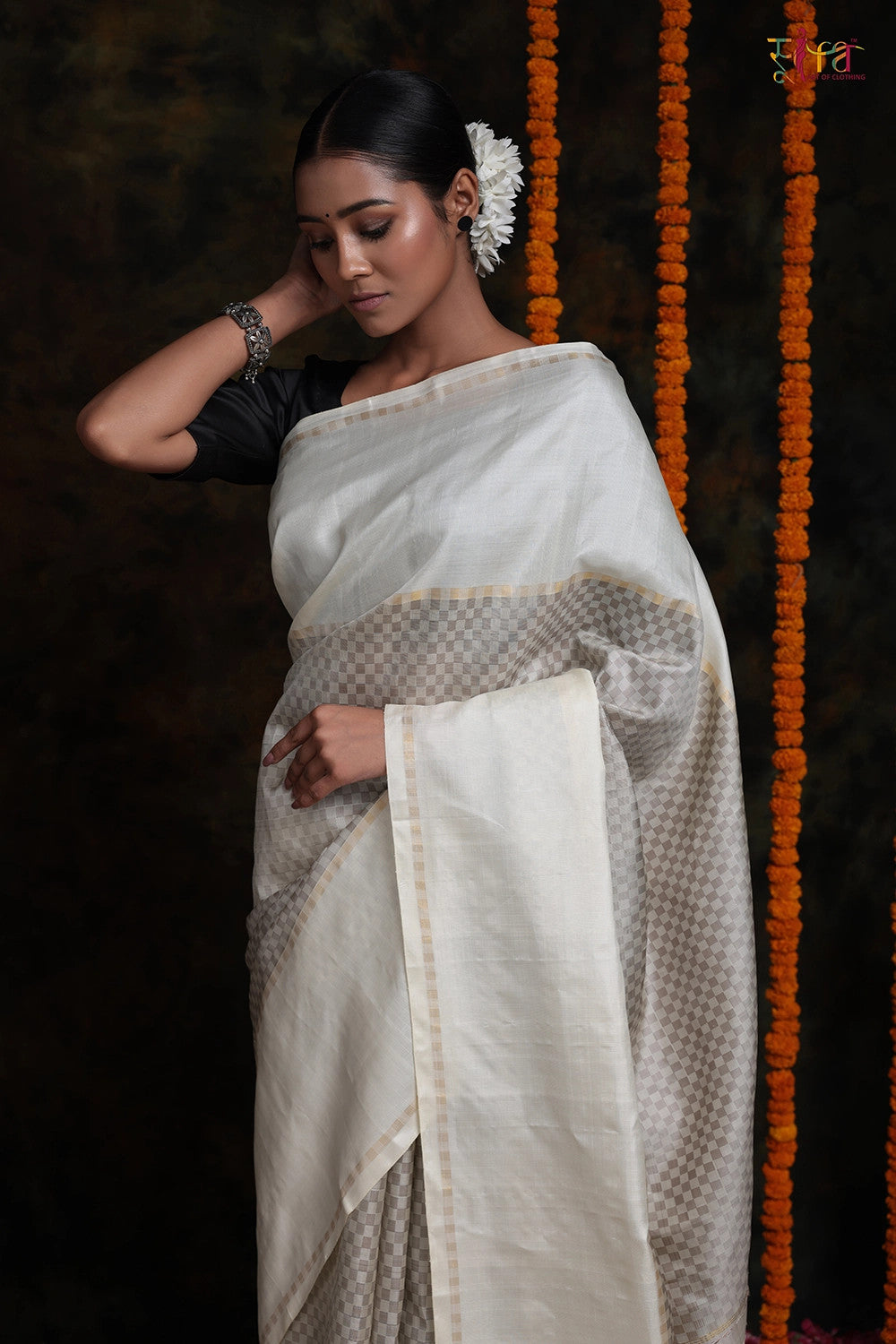 Handloom Cream & Grey Pure Silk Saree With Checks Weave