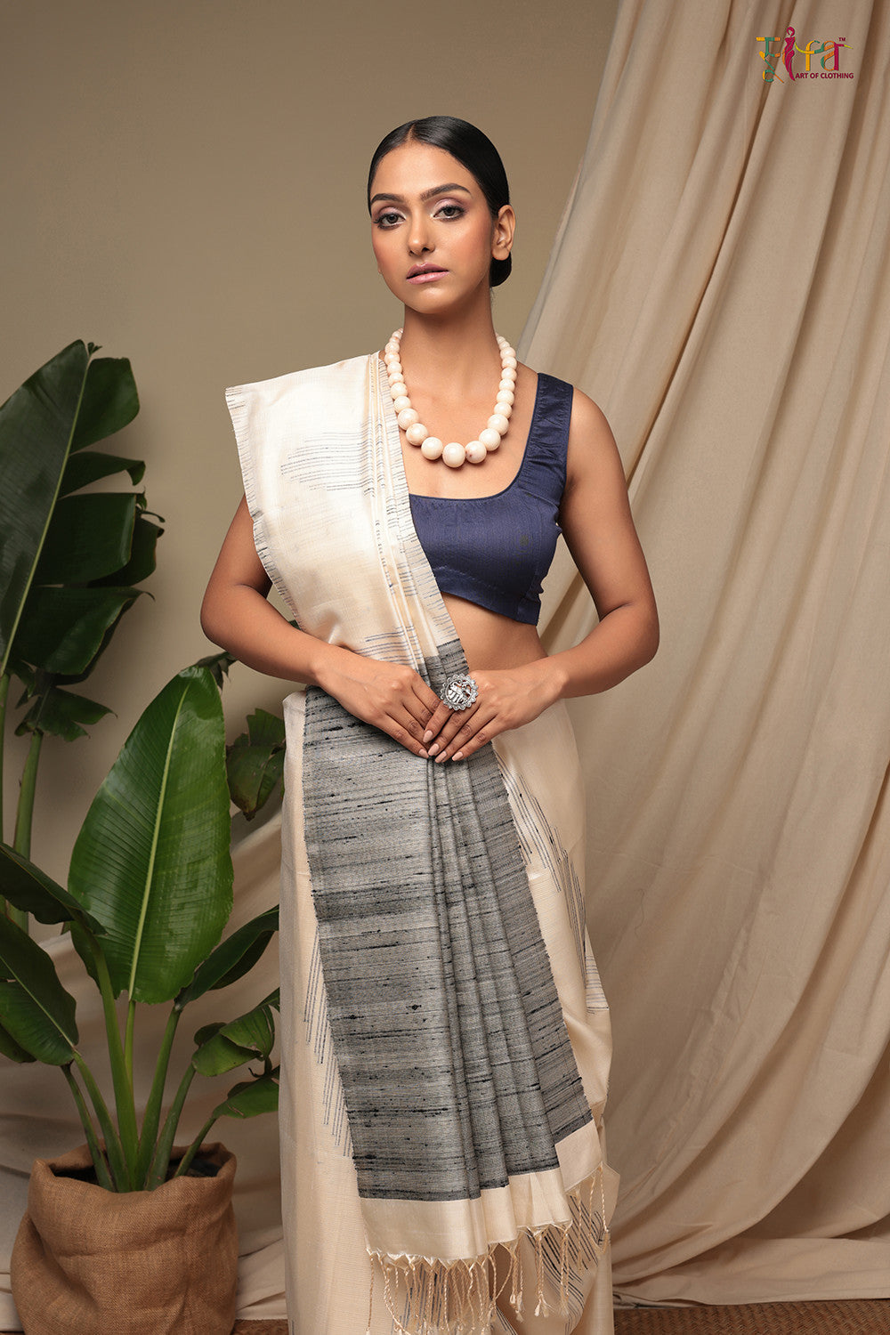 Handloom Pearl White Pure Silk Kanchi Contemporary Saree