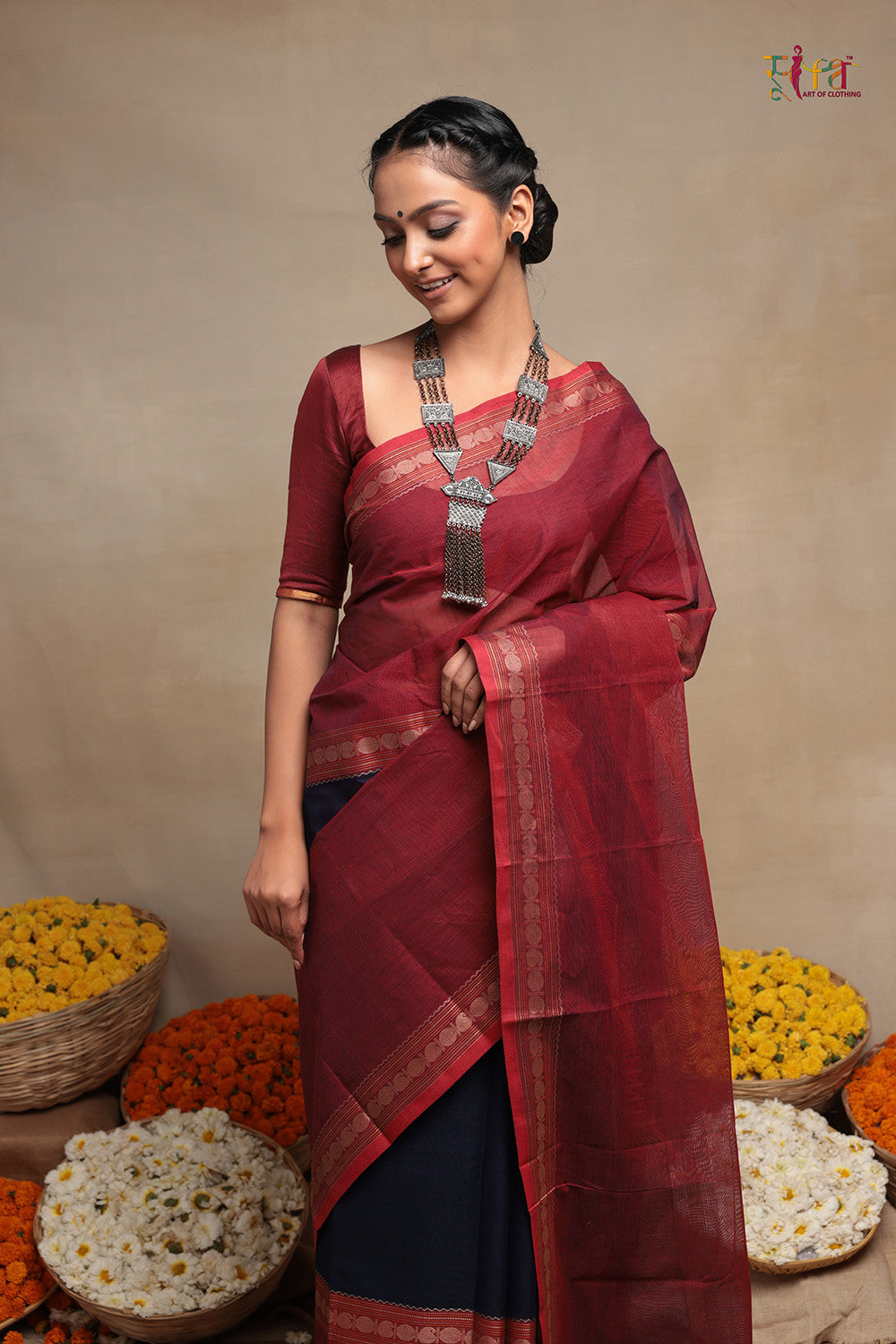 Navy Blue And Maroon Handloom Kanchi Cotton Saree