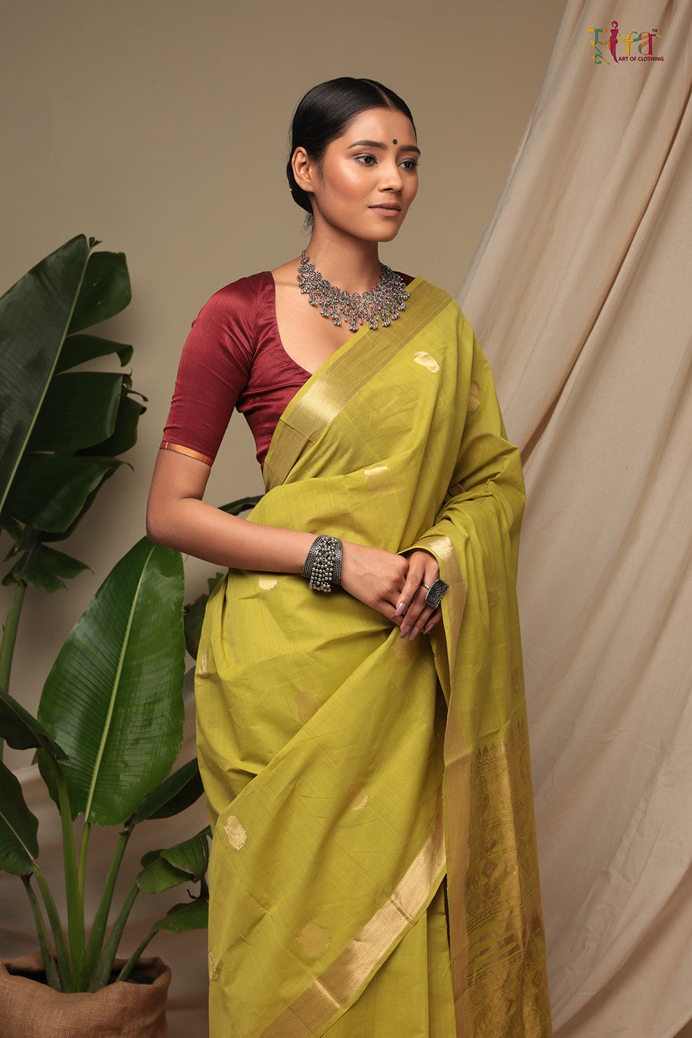 Handloom Lime Green Pure Cotton Kanchi Saree With Zari Border And Motifs