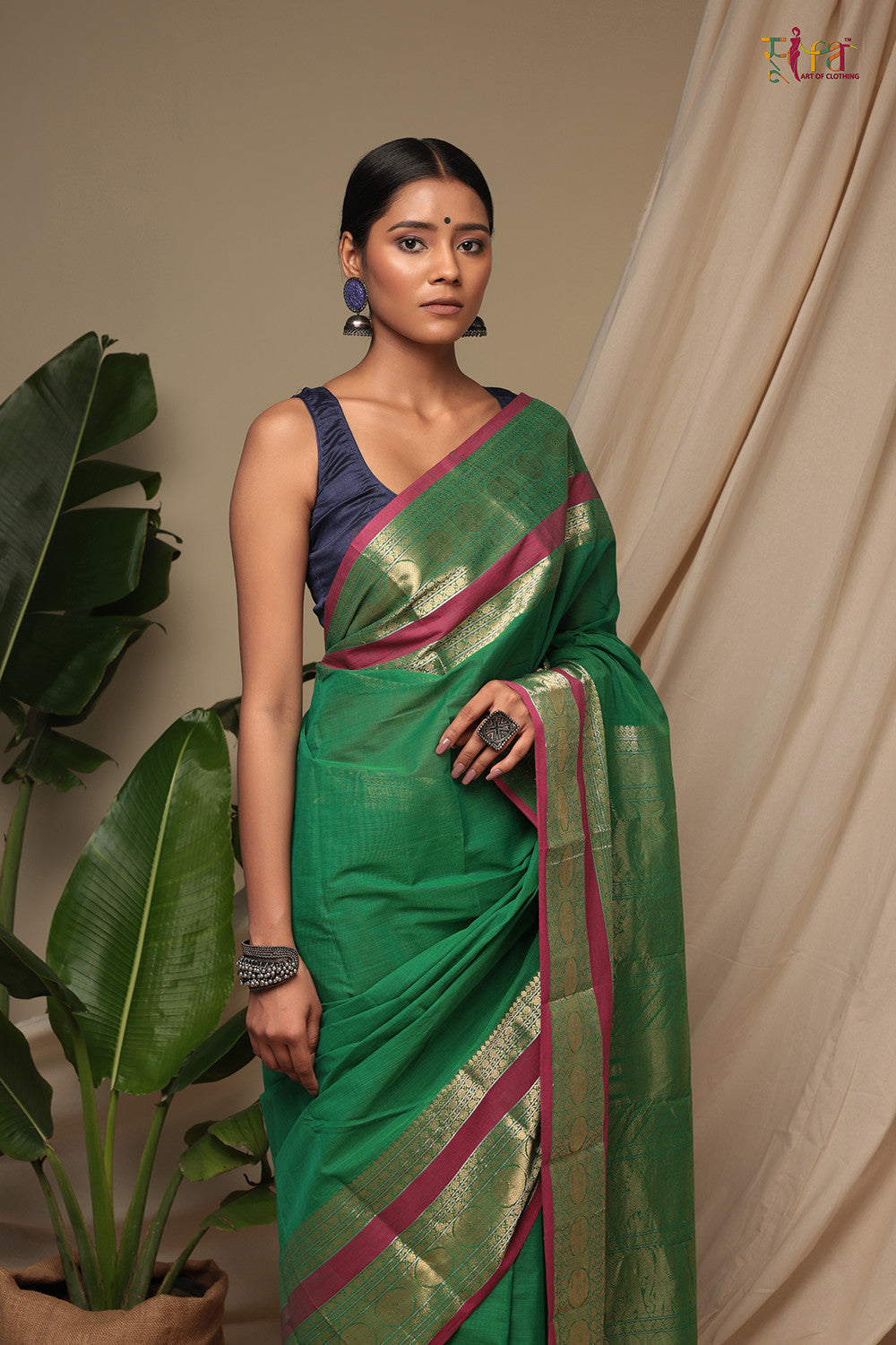 Handloom Forest Green Kanchi Cotton Saree With Exquisite Gold Zari Border & Pallu