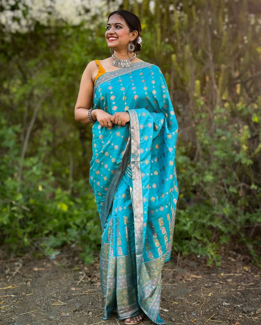 Nilambara Mekhela Chador