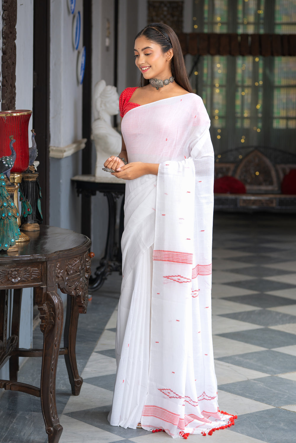 Handloom Red & White Mul Cotton Saree