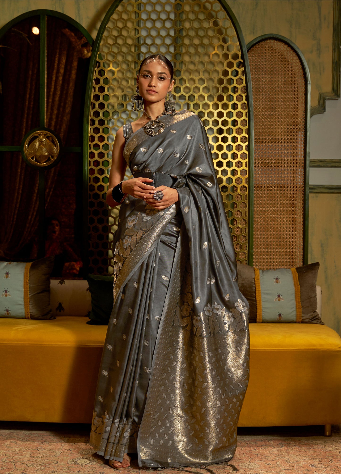 Light Grey Karadhya Pure Satin Handloom Saree