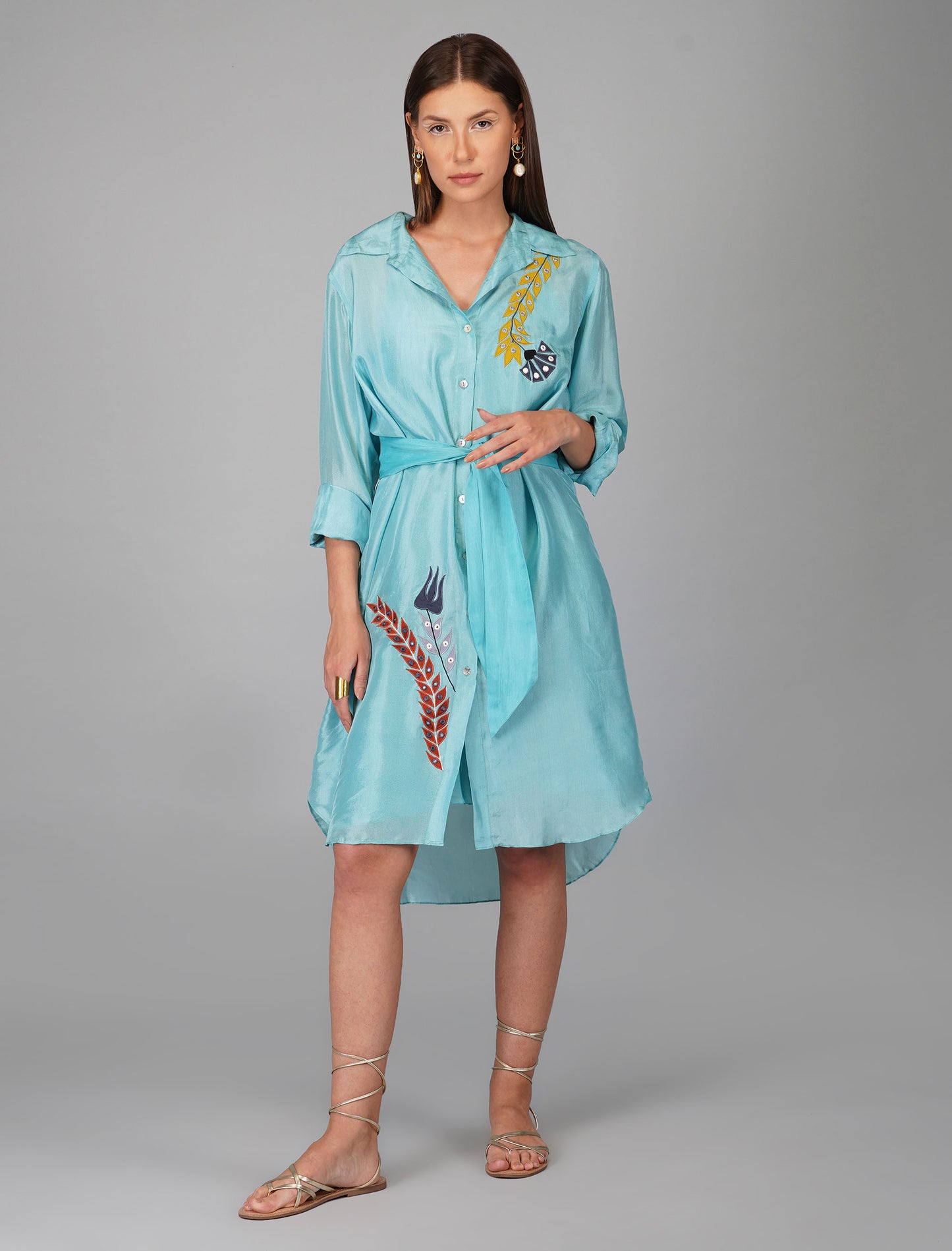 Long Shirt Set With Turquoise Applique Flower