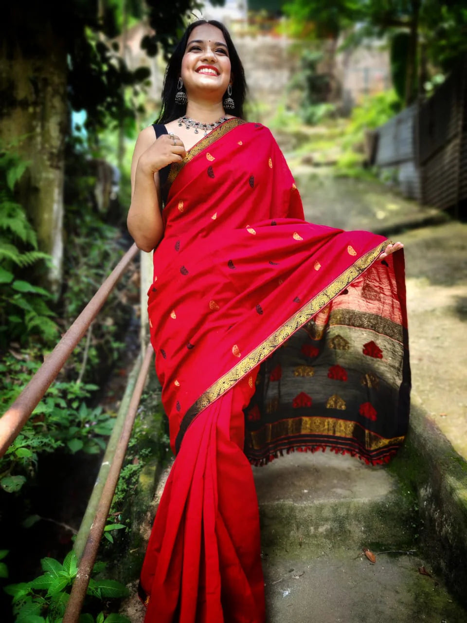 Mayuri Red Cotton Handloom saree