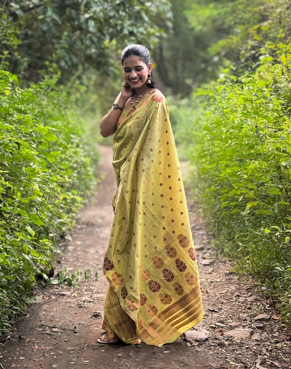 Devi Ishaani Green Handloom Mekhela Chador saree