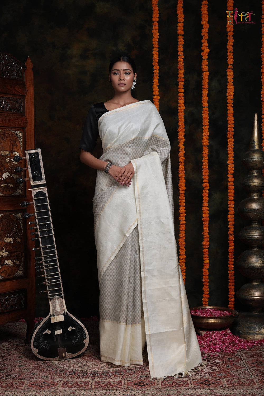 Handloom Cream & Grey Pure Silk Saree With Checks Weave